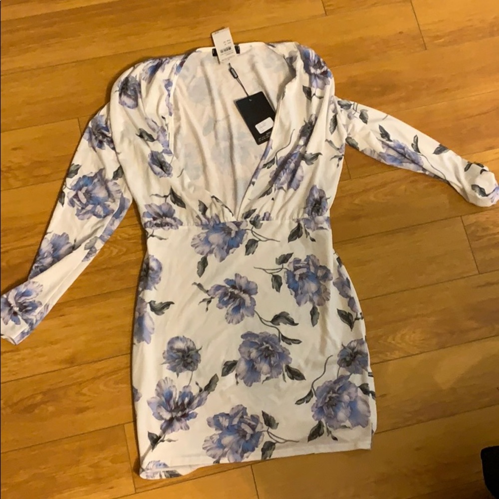 Cute sexy dress low cut